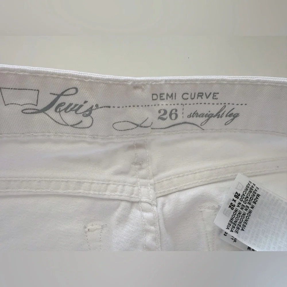 Levi's White Straight Leg Jeans - never worn - Picture 12 of 12